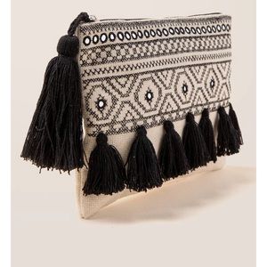 Shiraleah Bags - Shiraleah Chicago Zip Clutch Purse Pouch Black NEW Shiraleah Bags - Shiraleah Chicago Zip Clutch Purse Pouch Black NEW